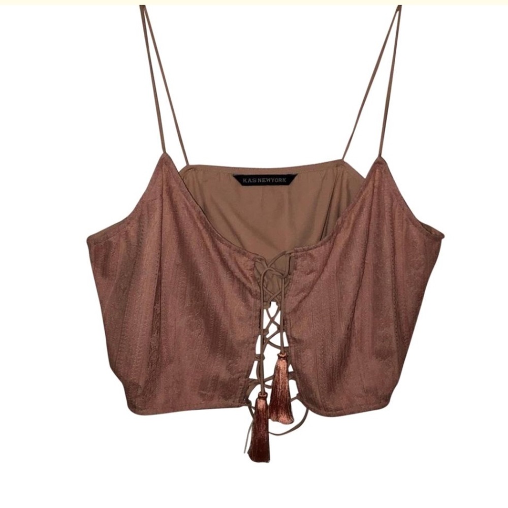 LACE CROP TOP